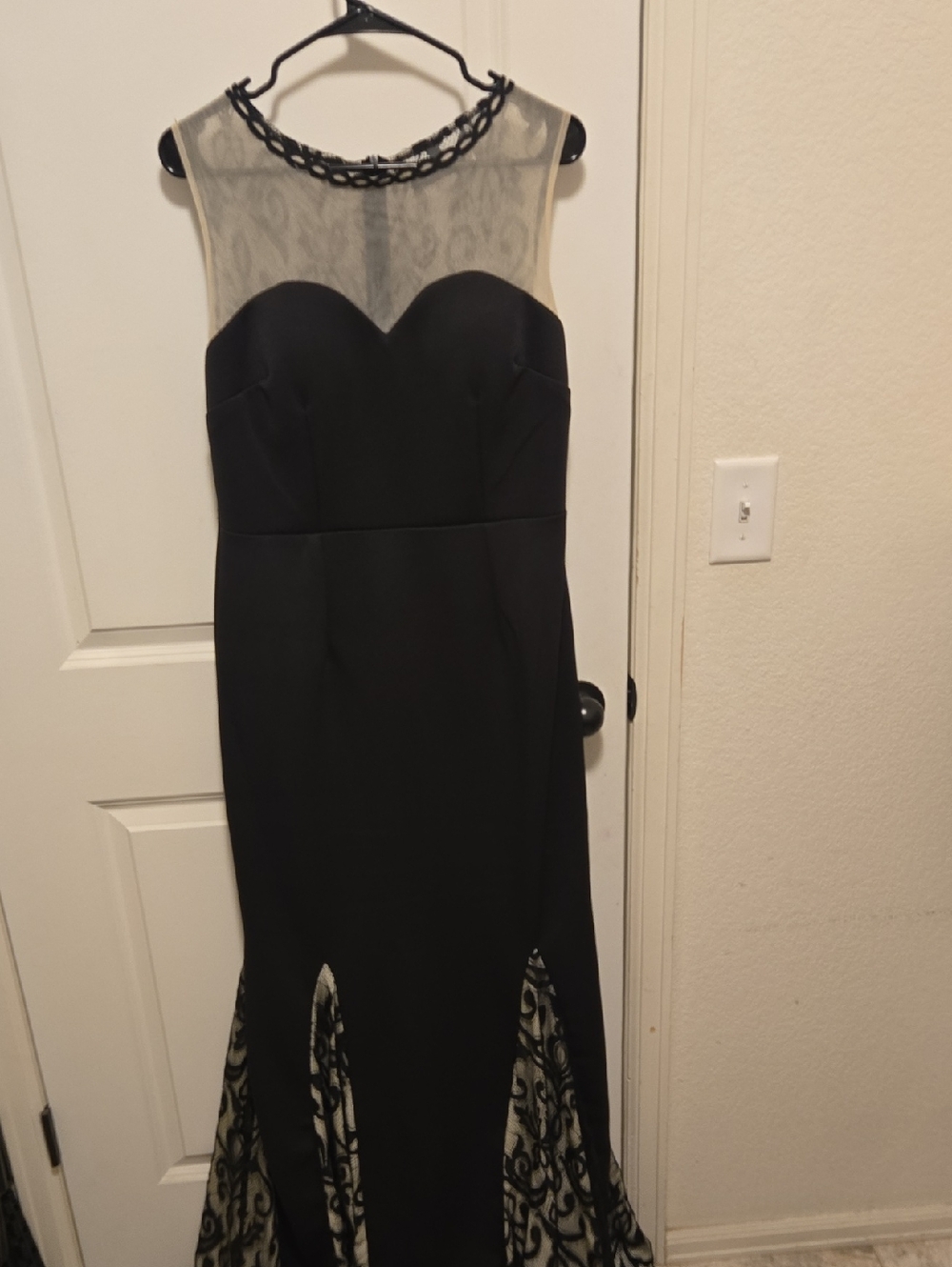 Black Mesh Yoke Mermaid Maxi Dress